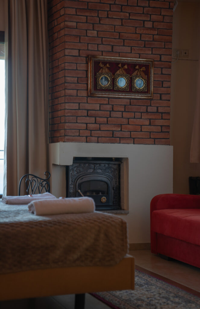 Double/Twin Room with Fireplace and Garden view, 24 m² — 1