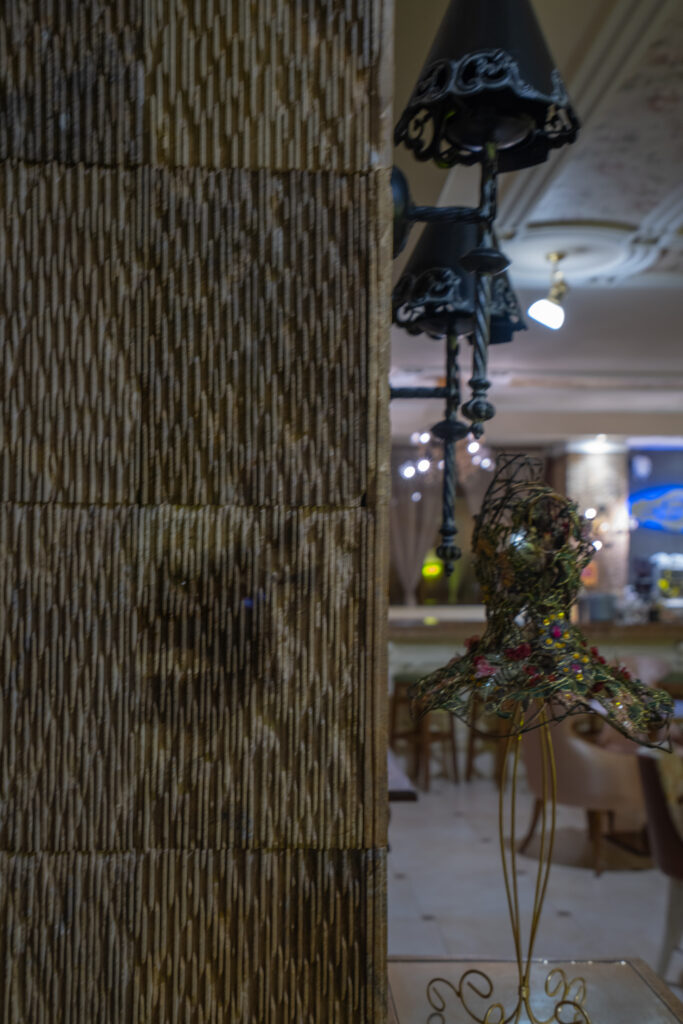 All-day dining and local cuisine — 6